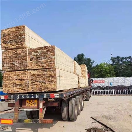 亿展木业 松木板材 工程工地方木板 建筑木方 松木材质不腐蚀